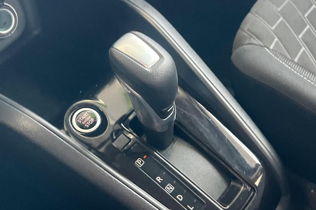 2022 Nissan Kicks S Ontario OR