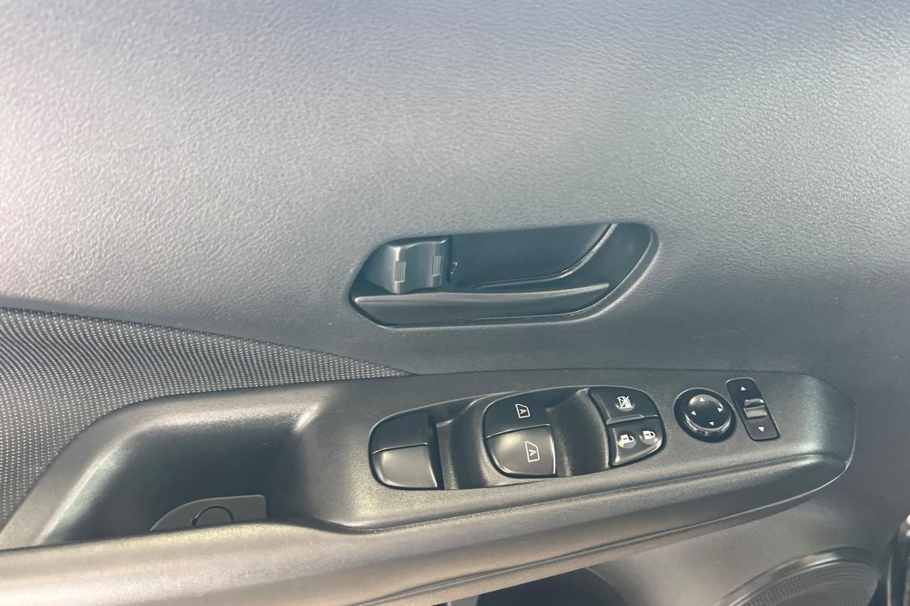 2022 Nissan Kicks S Ontario OR