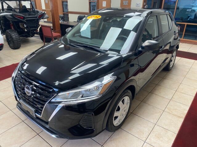 2022 Nissan Kicks S Xtronic CVT