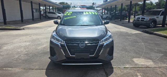2022 Nissan Kicks S Xtronic CVT