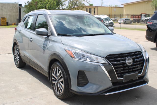 2022 Nissan Kicks SV Xtronic CVT
