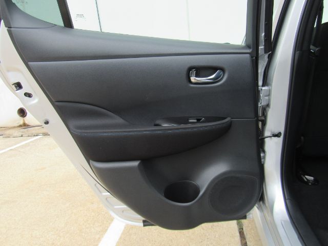 2022 Nissan LEAF SV 40 kWh Plano TX