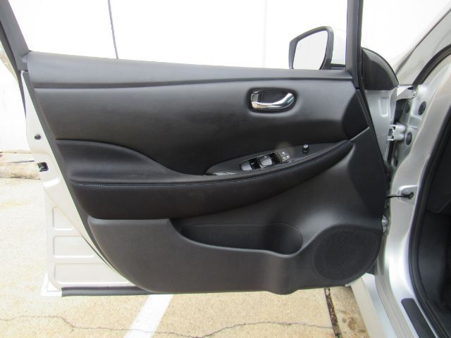 2022 Nissan LEAF SV 40 kWh Plano TX