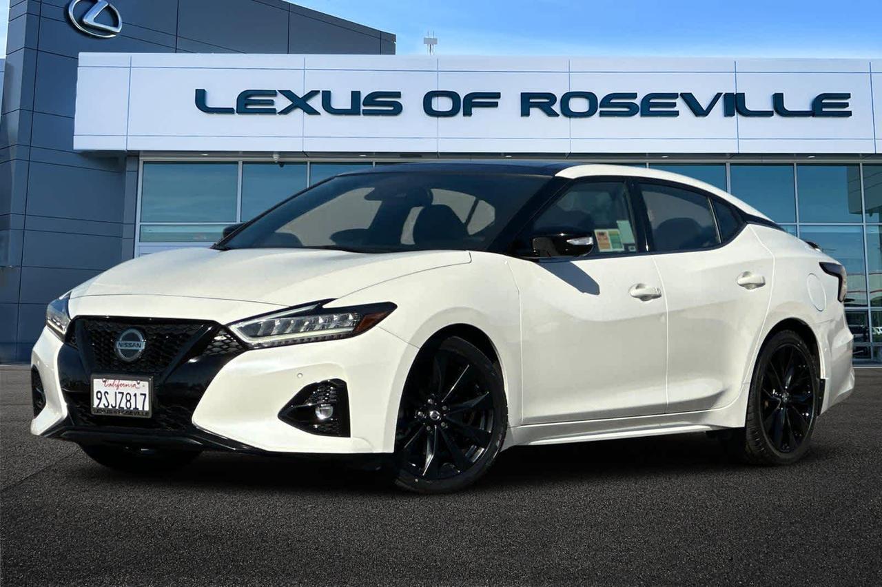 2022 Nissan Maxima SR