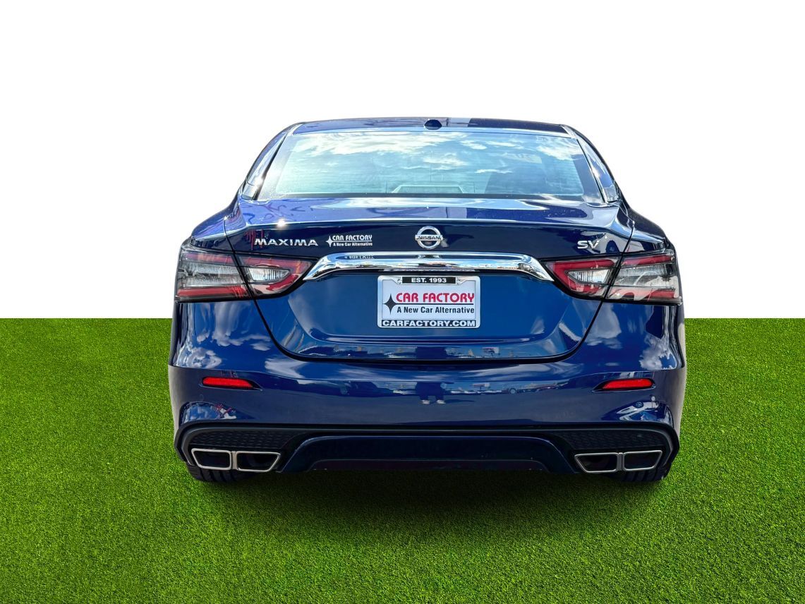 2022 Nissan Maxima SV Sedan 4D