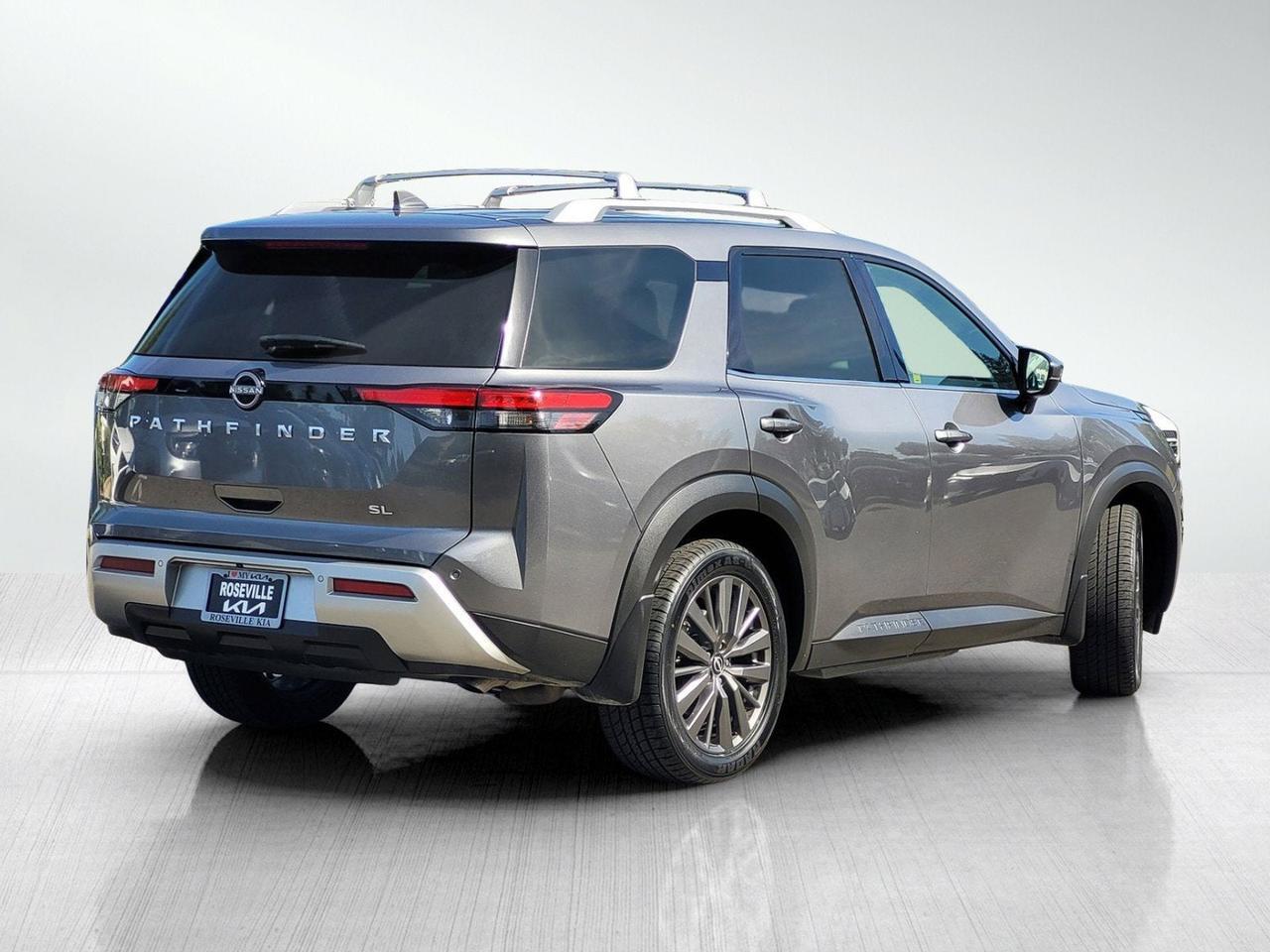 2022 Nissan PATHFINDER SL Roseville CA