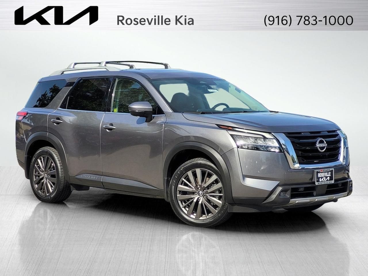 2022 Nissan PATHFINDER SL
