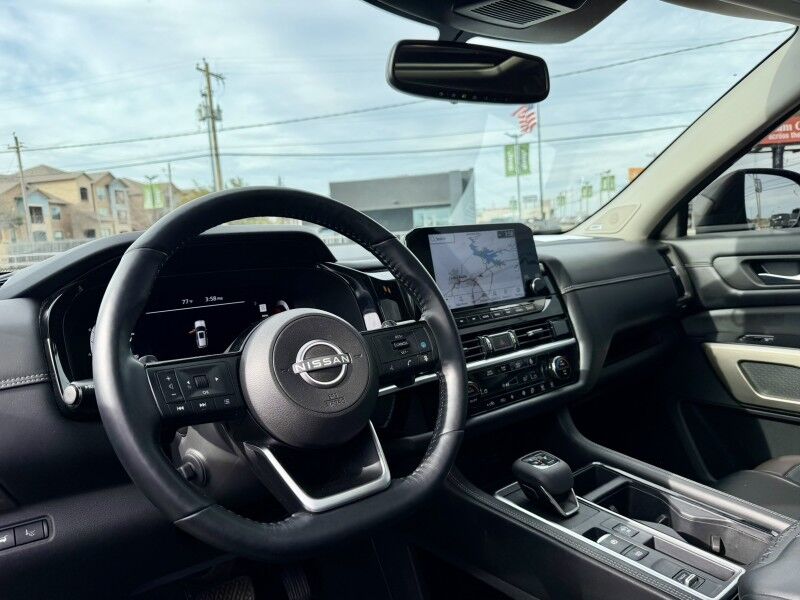 2022 Nissan Pathfinder Platinum Del Rio TX