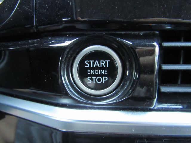 2022 Nissan Pathfinder Platinum 4WD Plano TX