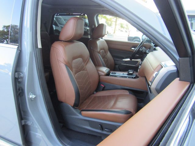 2022 Nissan Pathfinder Platinum 4WD Plano TX