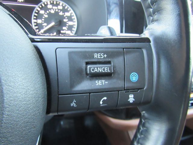 2022 Nissan Pathfinder Platinum 4WD Plano TX