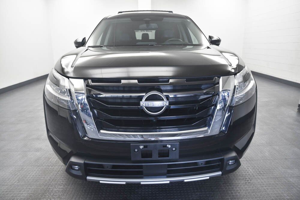 2022 Nissan Pathfinder Platinum Akron OH