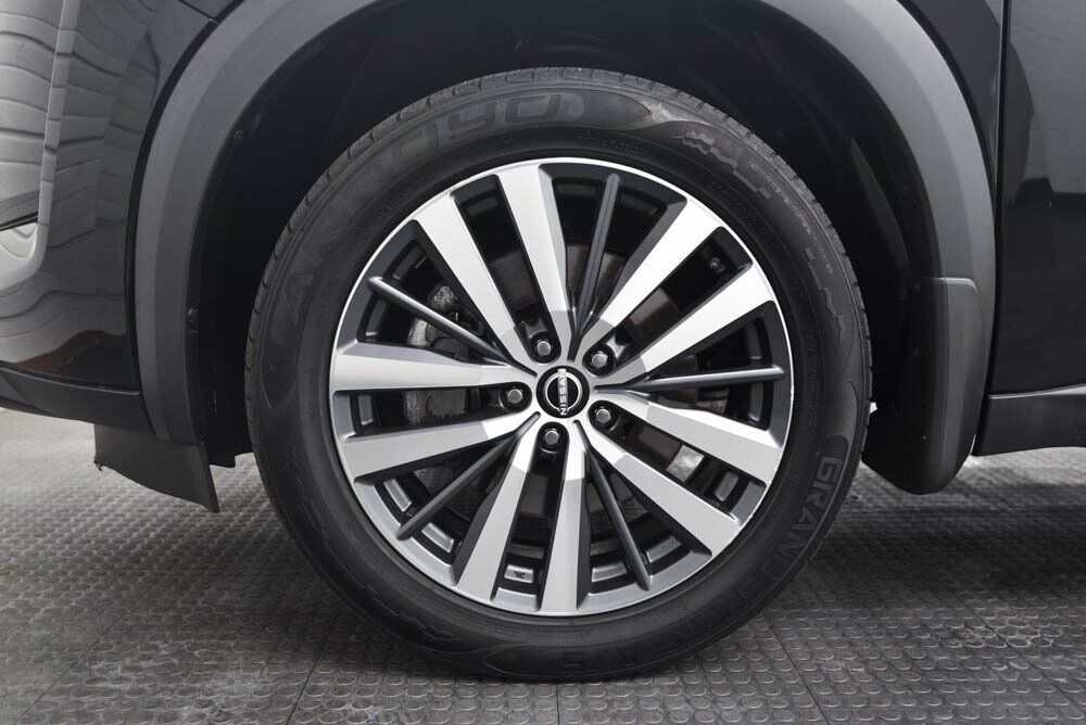 2022 Nissan Pathfinder Platinum Akron OH