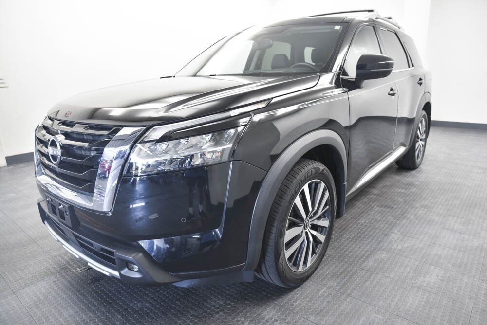 2022 Nissan Pathfinder Platinum Akron OH