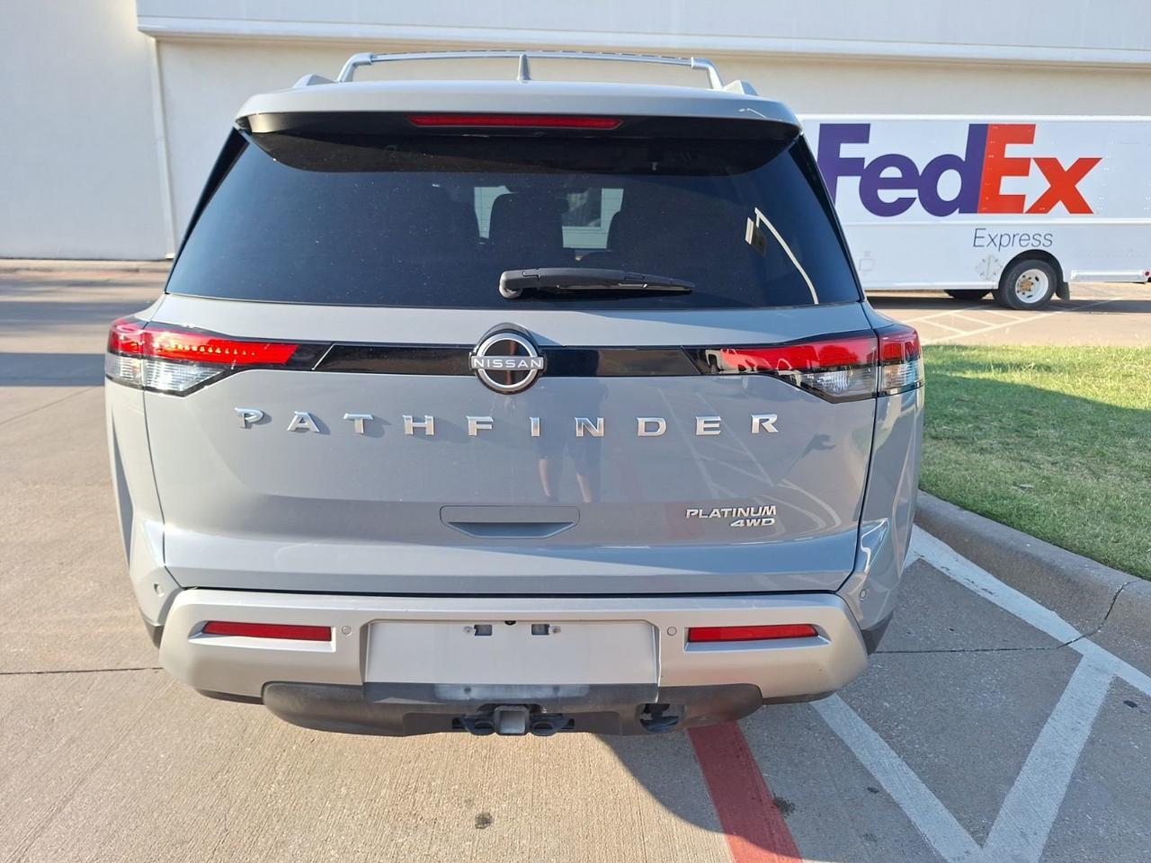 2022 Nissan Pathfinder Platinum Hurst TX