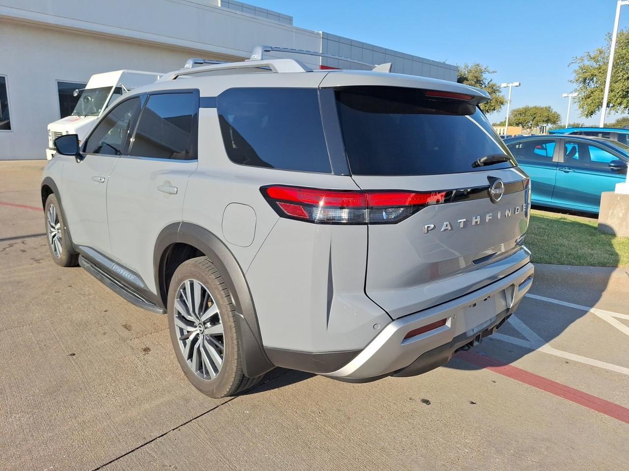2022 Nissan Pathfinder Platinum Hurst TX