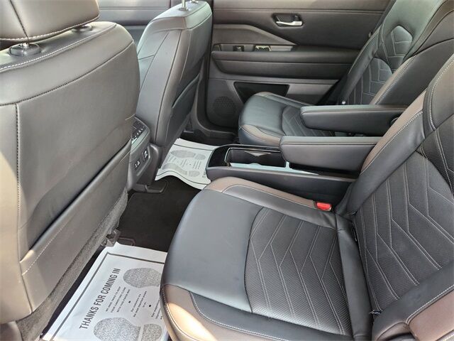 2022 Nissan Pathfinder Platinum Grapevine TX