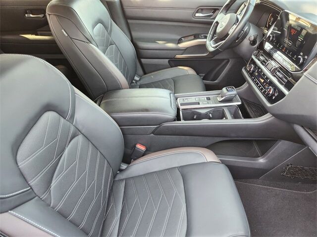 2022 Nissan Pathfinder Platinum Grapevine TX