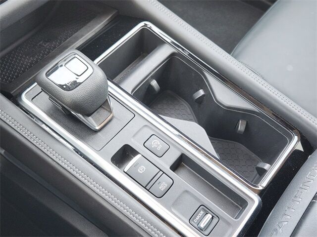 2022 Nissan Pathfinder Platinum Grapevine TX