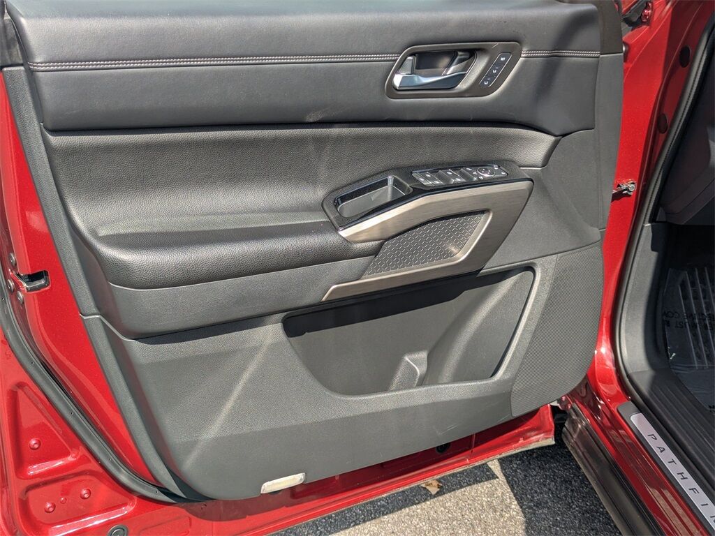 2022 Nissan Pathfinder Platinum Kennesaw GA