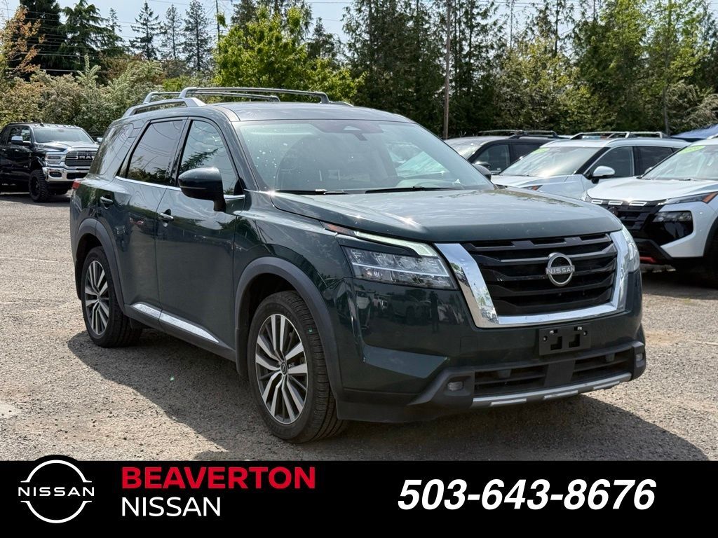 2022 Nissan Pathfinder Platinum