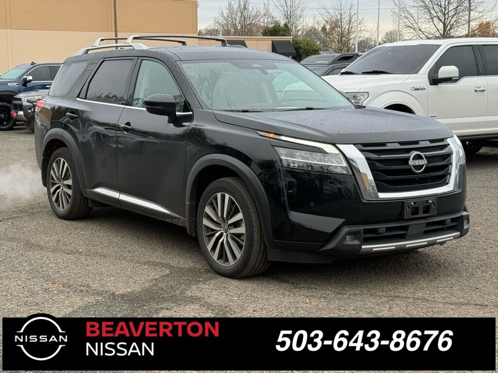 2022 Nissan Pathfinder Platinum