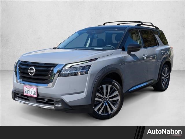 2022 Nissan Pathfinder Platinum