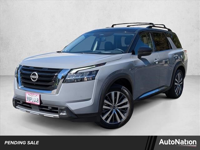 2022 Nissan Pathfinder Platinum