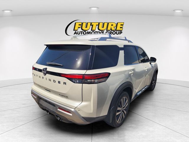 2022 Nissan Pathfinder Platinum