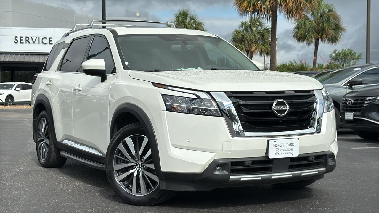 2022 Nissan Pathfinder Platinum