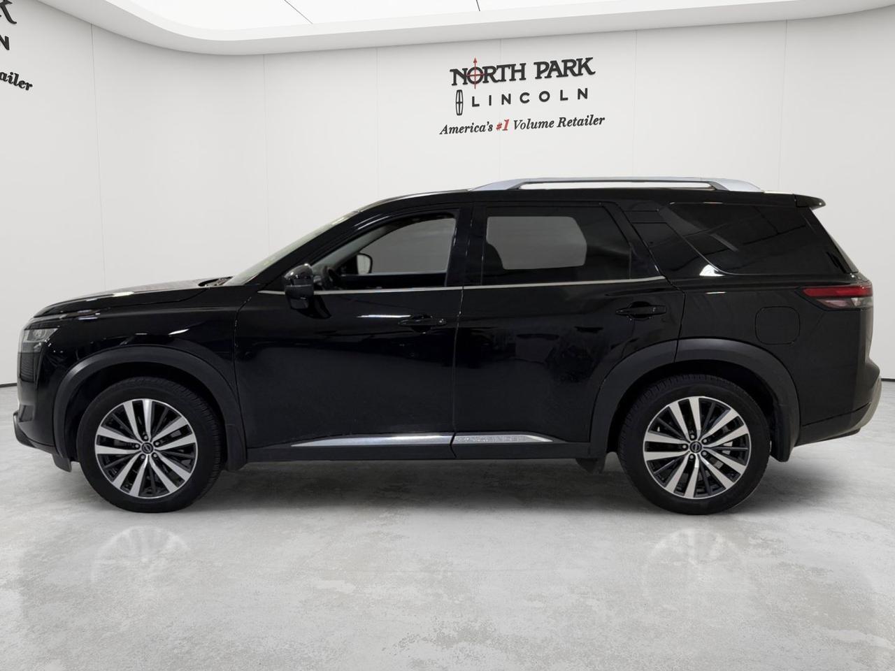 2022 Nissan Pathfinder Platinum