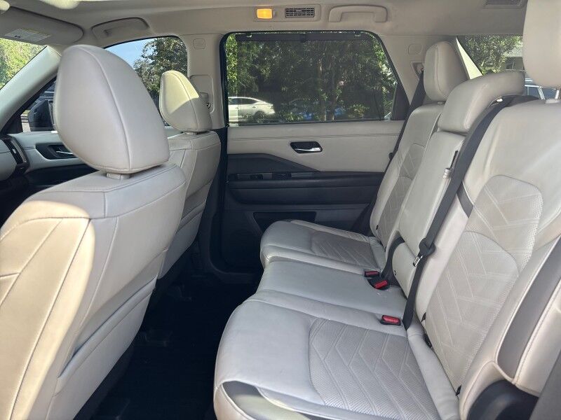 2022 Nissan Pathfinder Platinum Seffner FL