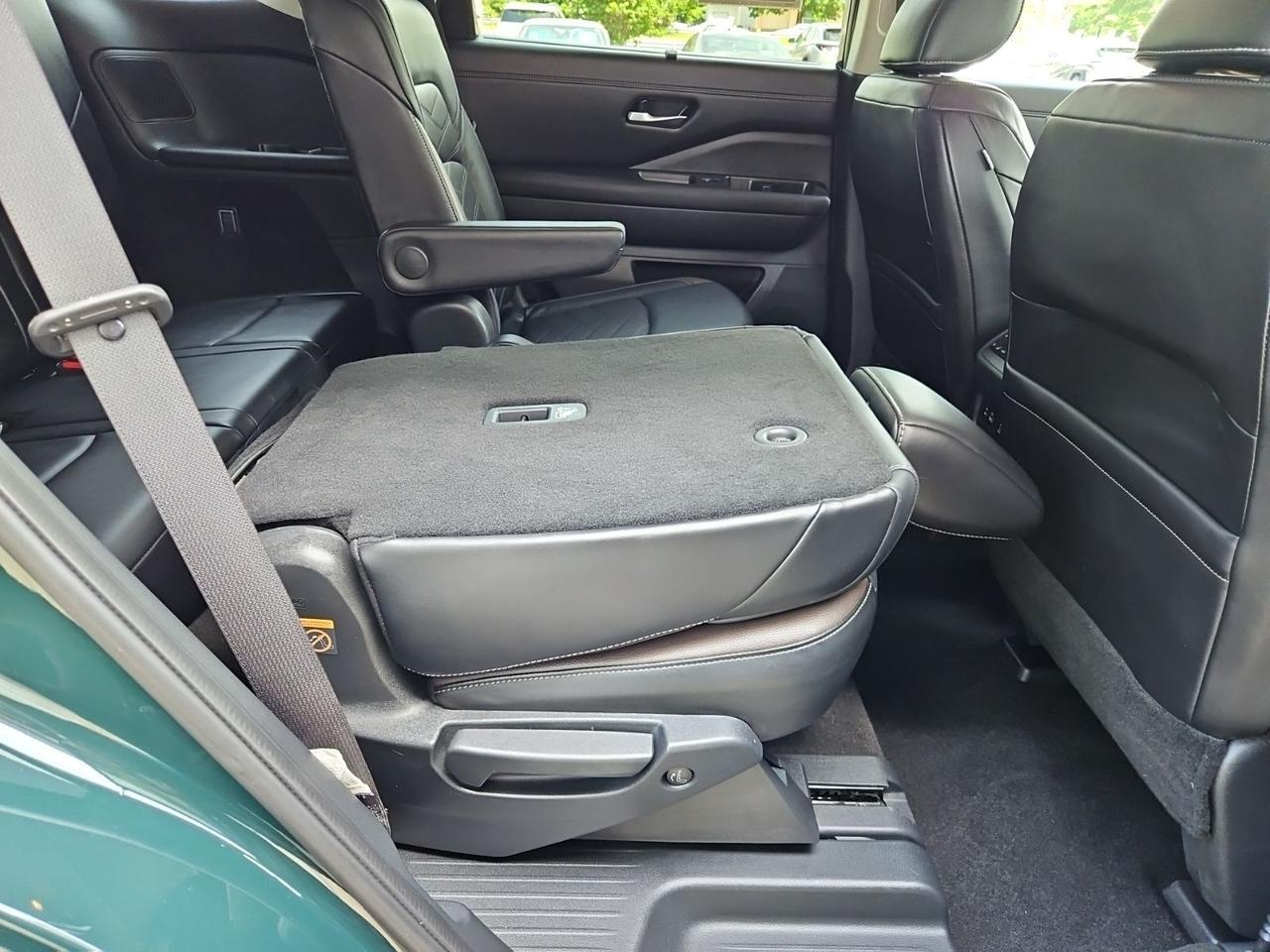 2022 Nissan Pathfinder Platinum Waldorf MD