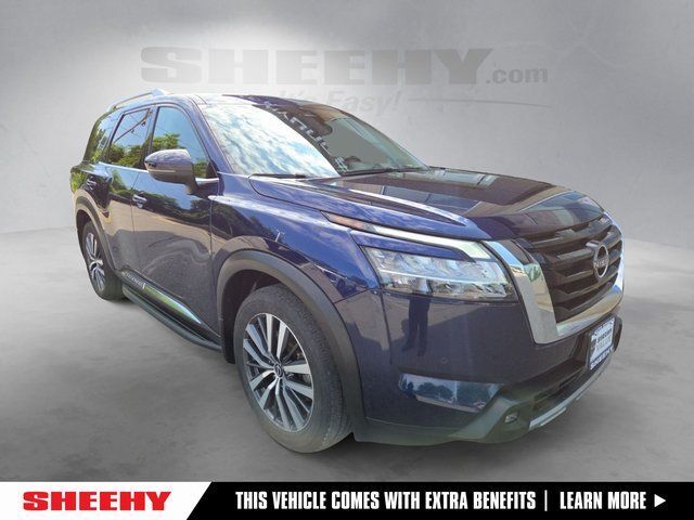 2022 Nissan Pathfinder Platinum