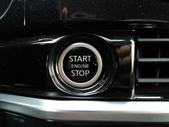 2022 Nissan Pathfinder SL 2WD Plano TX