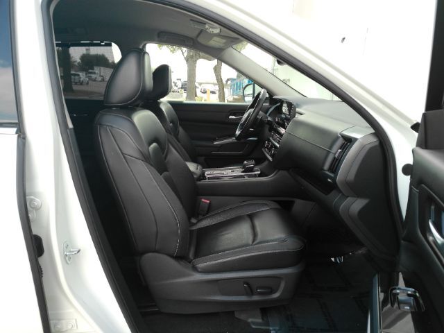 2022 Nissan Pathfinder SL 2WD Plano TX