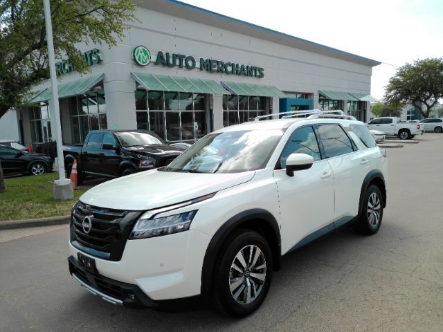 2022 Nissan Pathfinder SL 2WD
