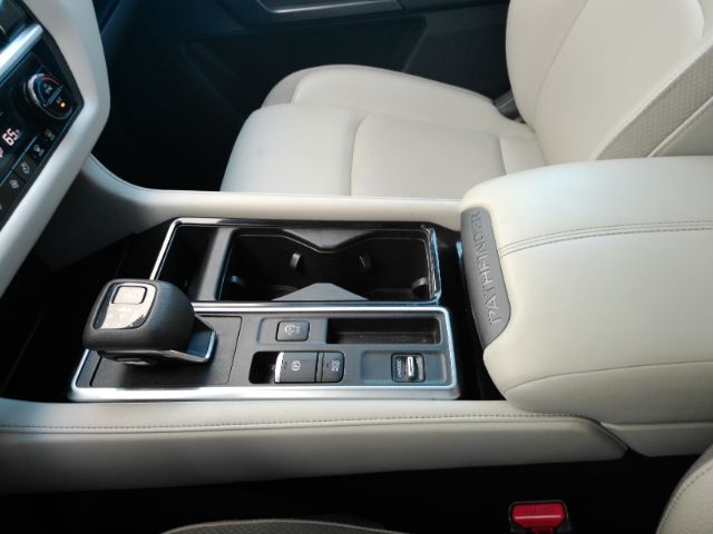 2022 Nissan Pathfinder SL 2WD Plano TX