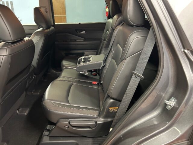 2022 Nissan Pathfinder SL 4WD Charlotte NC