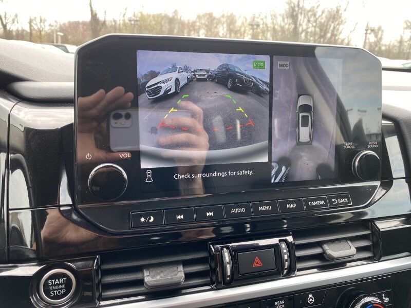 2022 Nissan Pathfinder SL Bristol  PA