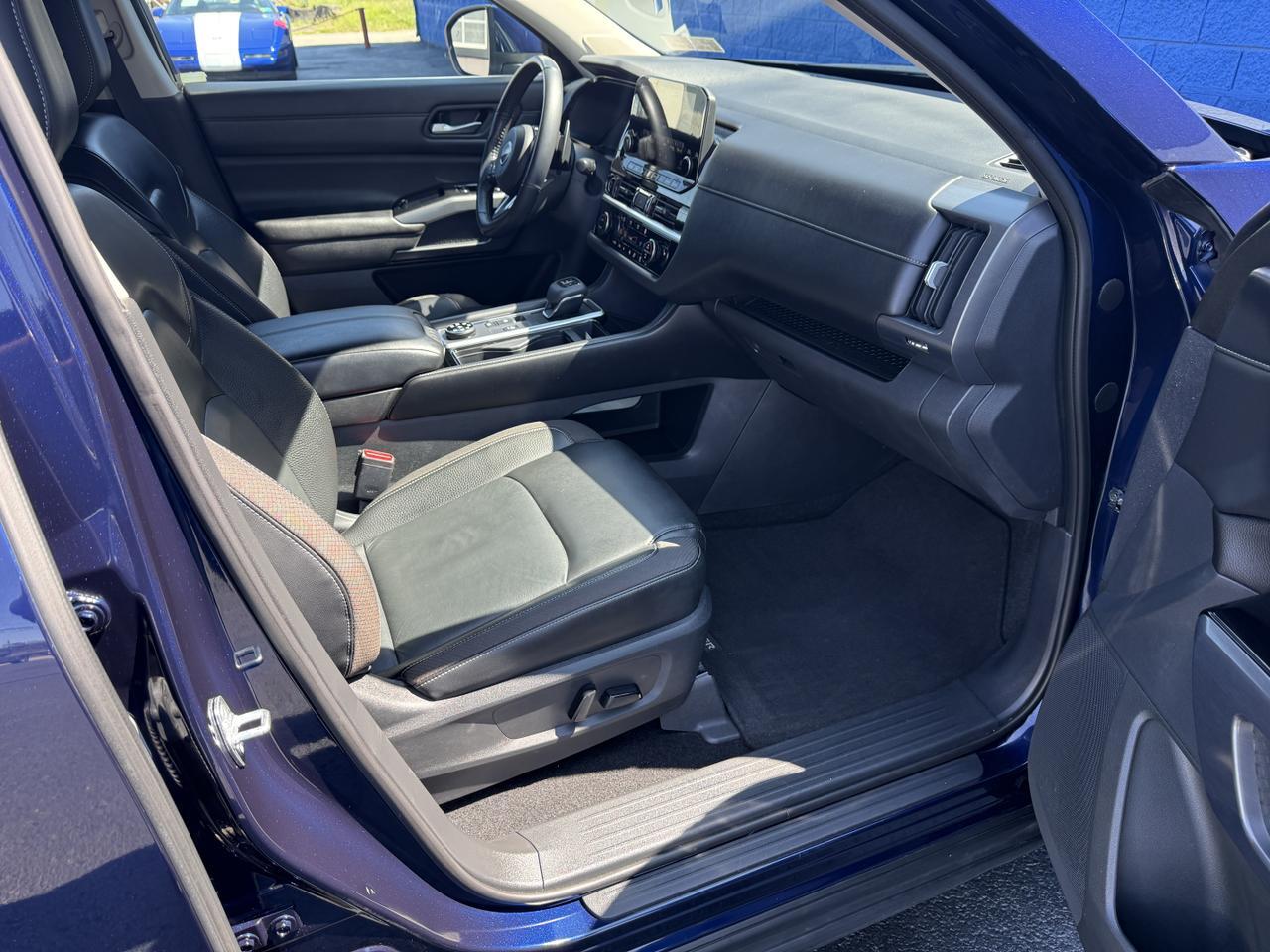 2022 Nissan Pathfinder SL Connellsville PA