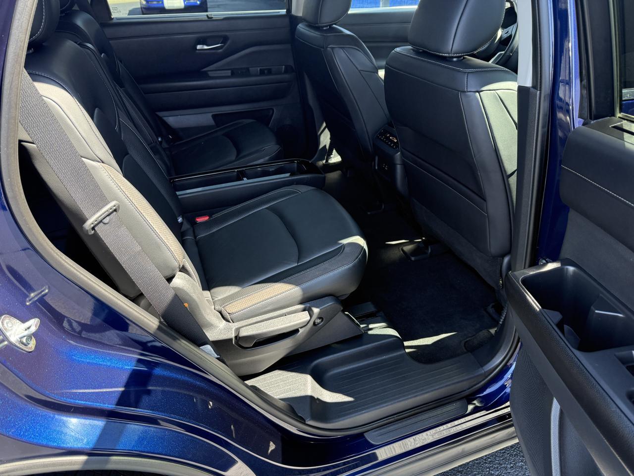 2022 Nissan Pathfinder SL Connellsville PA