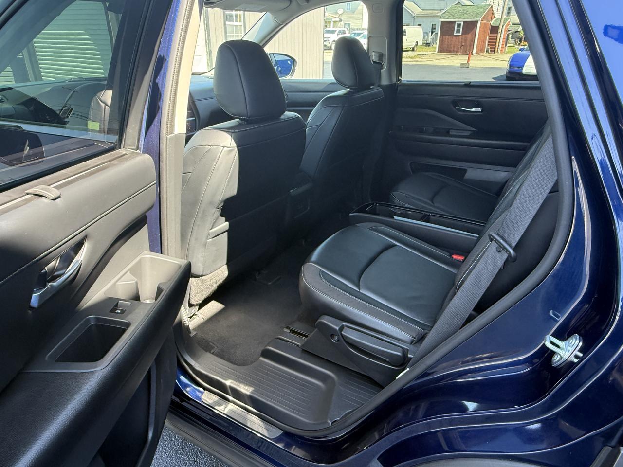 2022 Nissan Pathfinder SL Connellsville PA