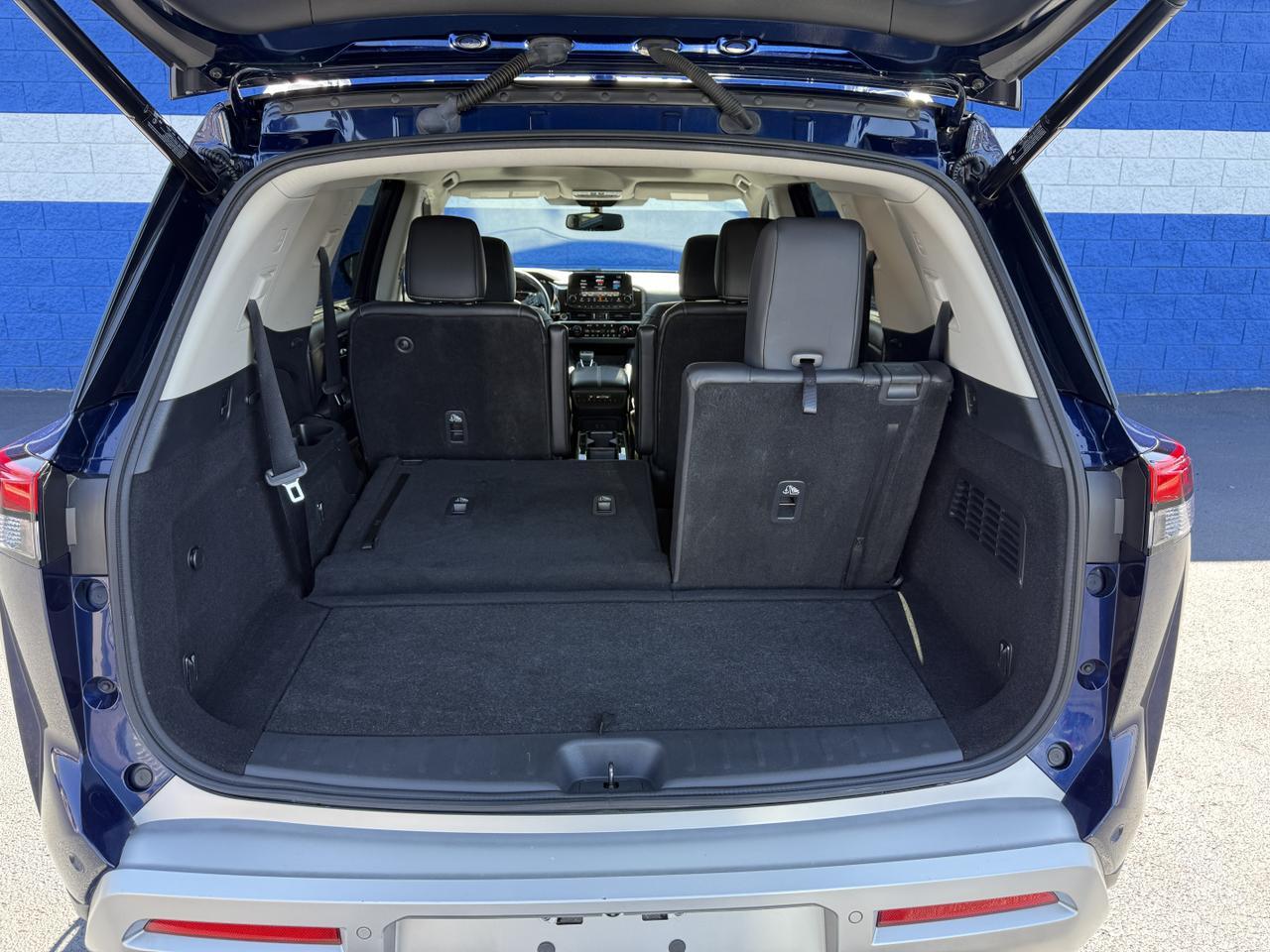 2022 Nissan Pathfinder SL Connellsville PA