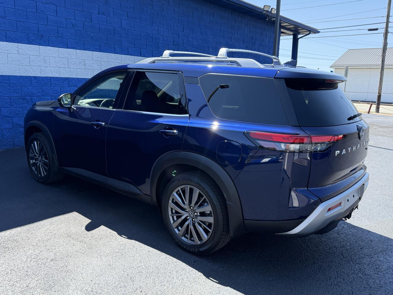 2022 Nissan Pathfinder SL Connellsville PA