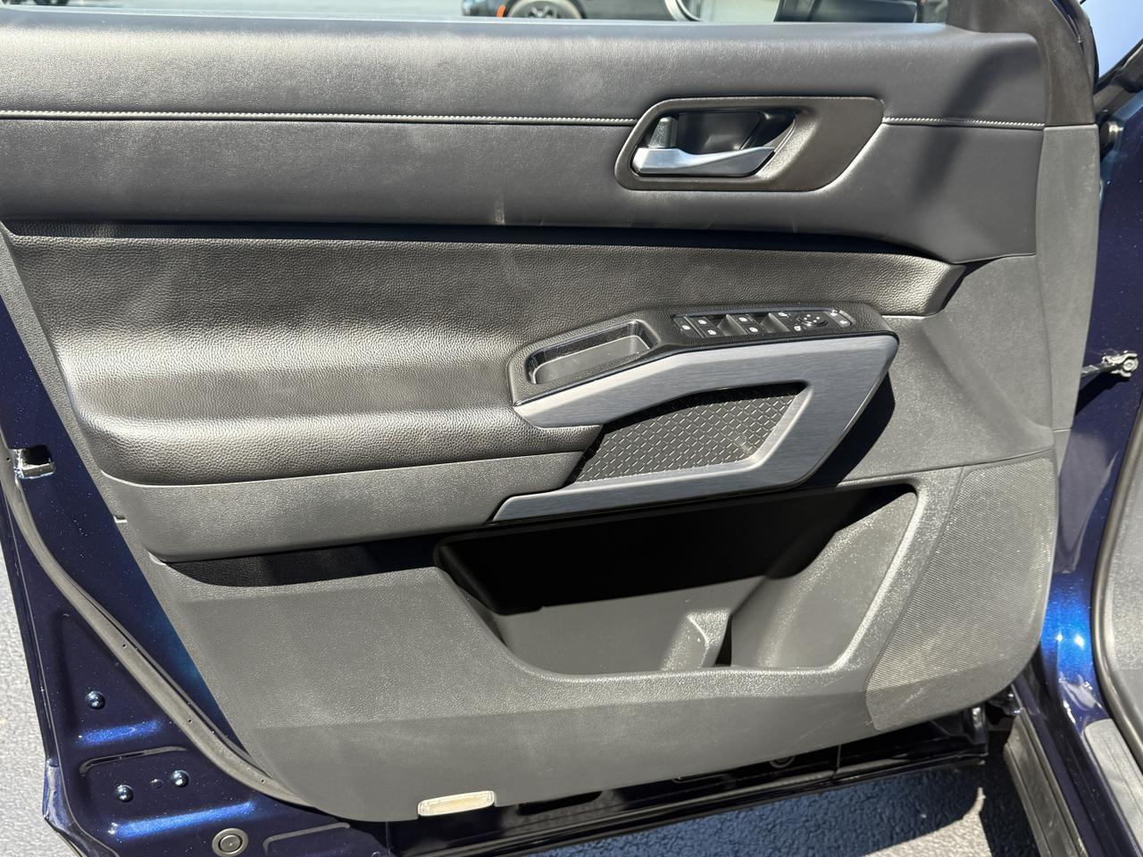 2022 Nissan Pathfinder SL Connellsville PA