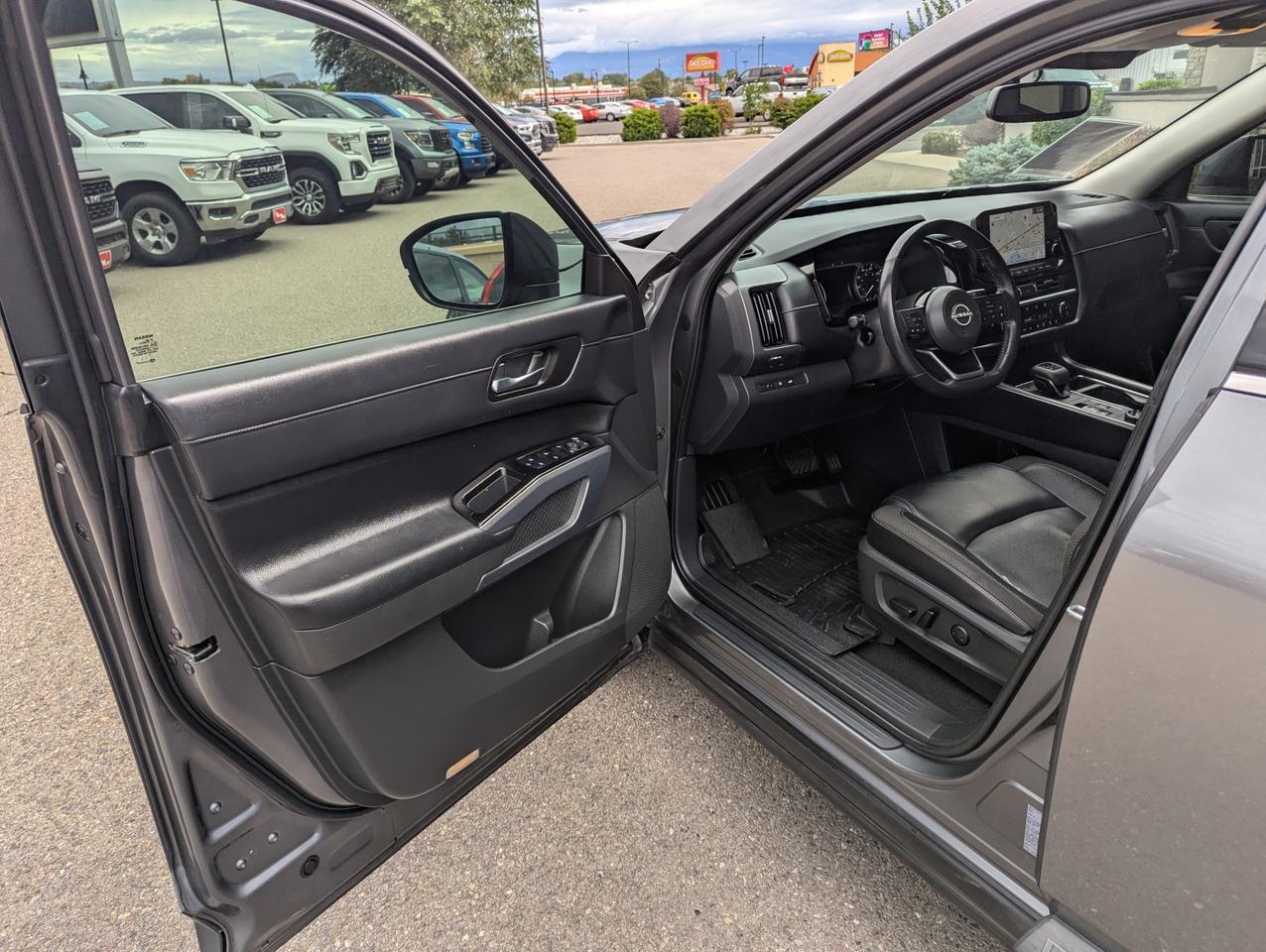 2022 Nissan Pathfinder SL Grand Junction CO