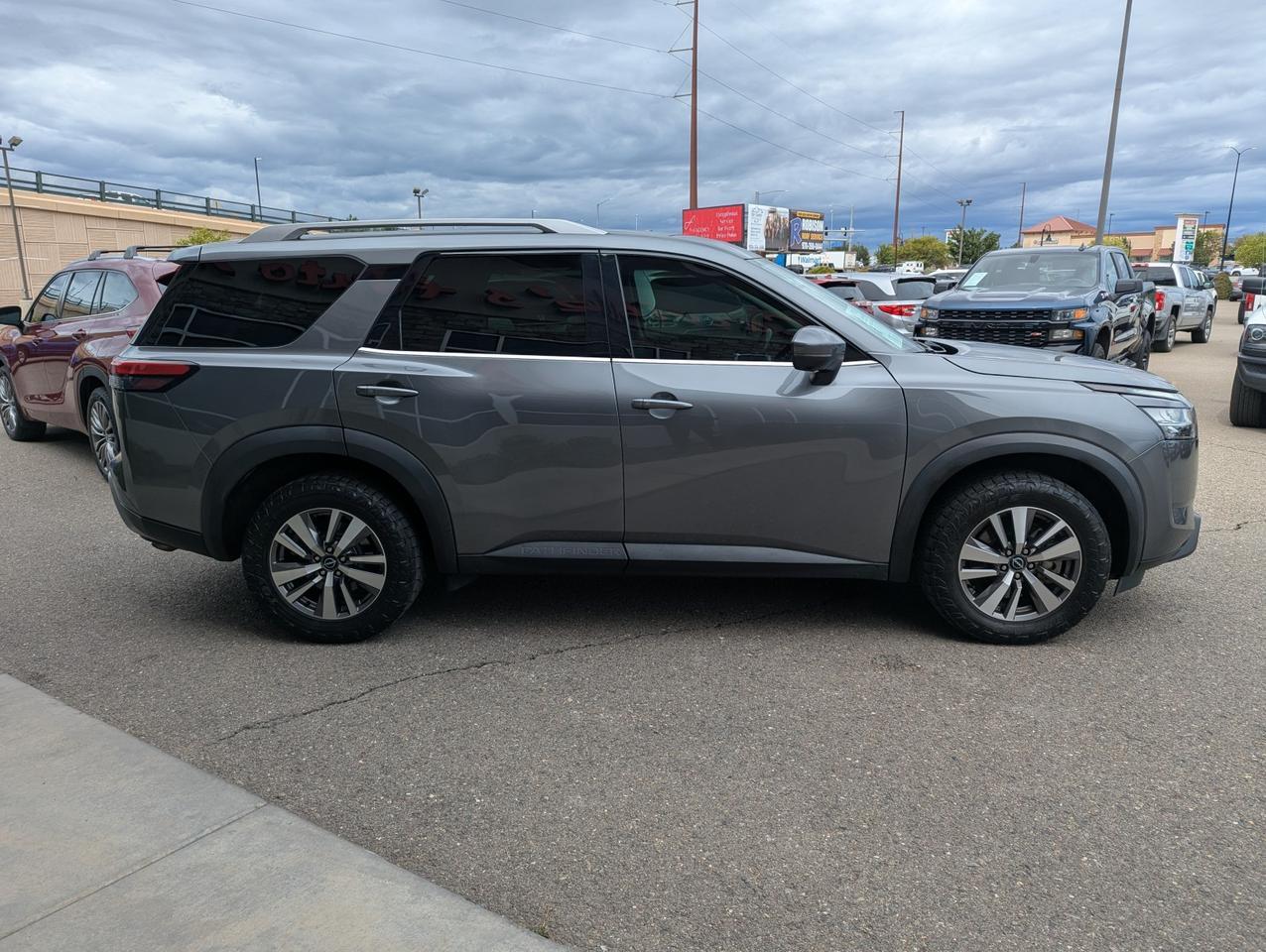 2022 Nissan Pathfinder SL Grand Junction CO