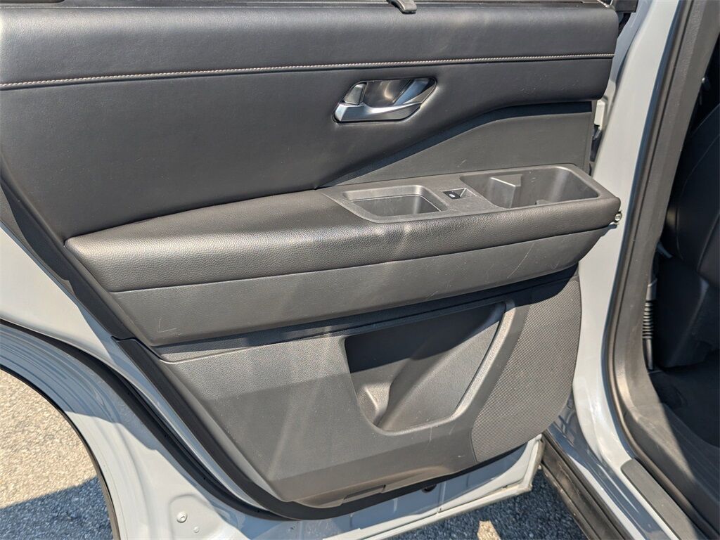 2022 Nissan Pathfinder SL Kennesaw GA