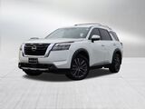 2022 Nissan Pathfinder SL Oshkosh WI